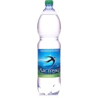Вода Ласточка 1,5 л 1/6